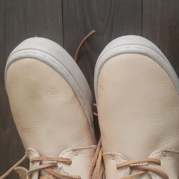 Clear Weather One-O-One Unisex Leather Moccasin - Picture 9 of 15